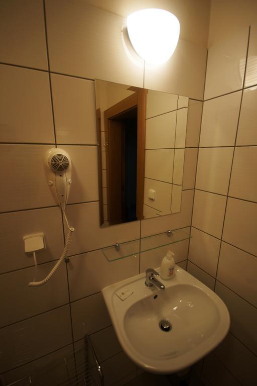 Hotel Pod Zelenym Dubem โบฮูมิน ห้อง รูปภาพ